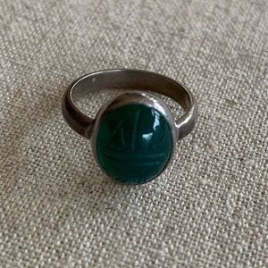 Vintage Silver and Green Scarab Cut Stone Ring